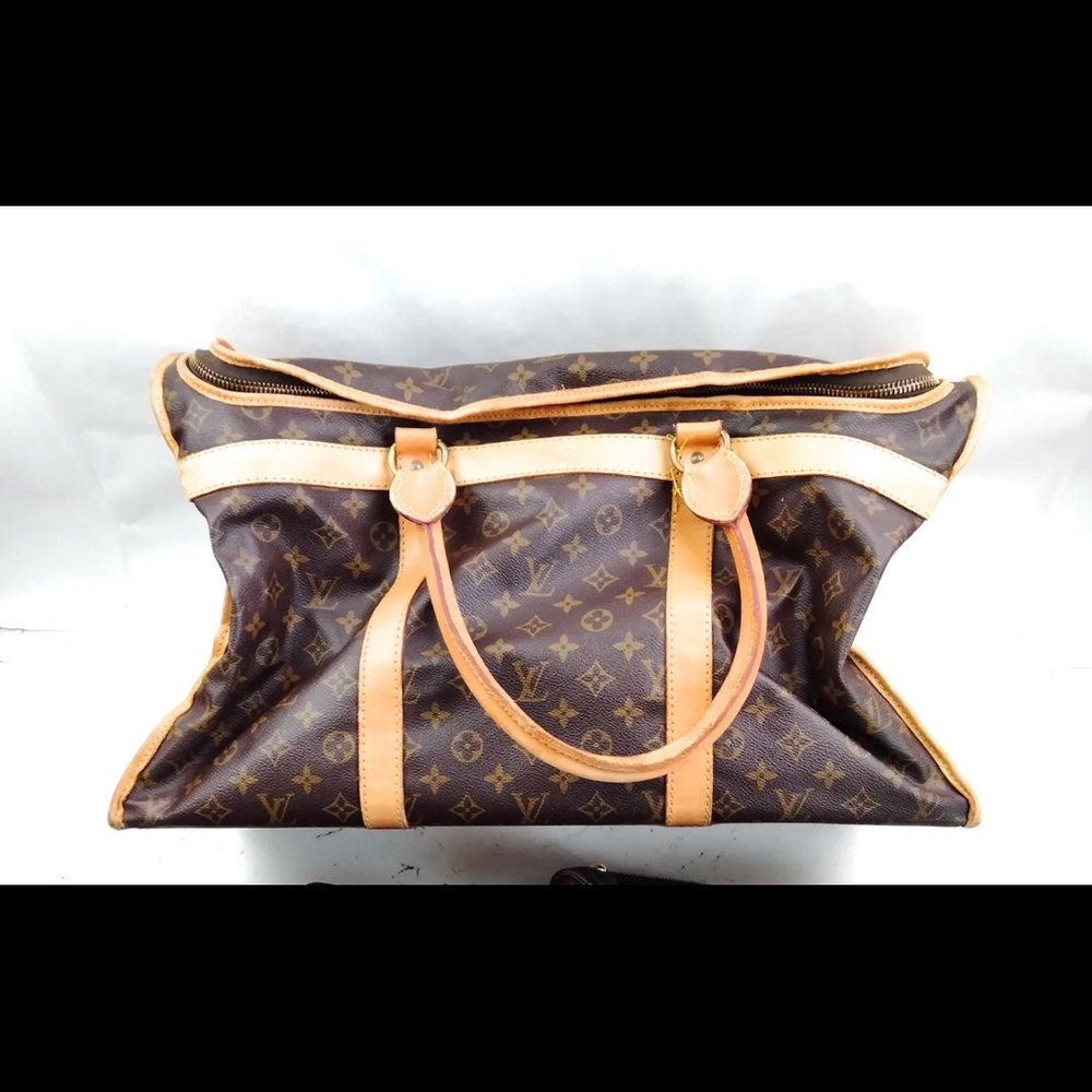 Louis Vuitton Travel bag